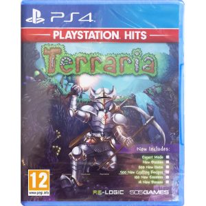 Na obrazku widać pudełko gry Terraria na konsole PS4. W centralnej części okładki widać rycerza, który skacze, Za nim jest wysoka skała, z której płynie wodospad. Na skrawku wody u góry oładki widać tytuł gry Terraria.