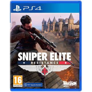 Na obrazku widać pudełko gry Sniper Elite Resistance na konsole PS4. Na ilustracji widać mężczyznę z długą bronią zmierzoną w dół. Postać znajduje się po lewej stronie ilustracji, siedząc na dachu, patrzy przez celownik. Za nim widać zamek. Na dole ilustracji widać tytuł gry Sniper Elite Resistance.